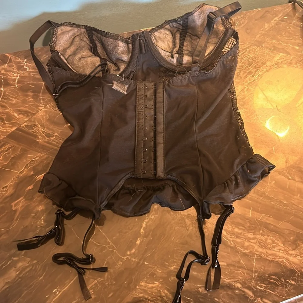 Sexy lace corset - Picture 4 of 6